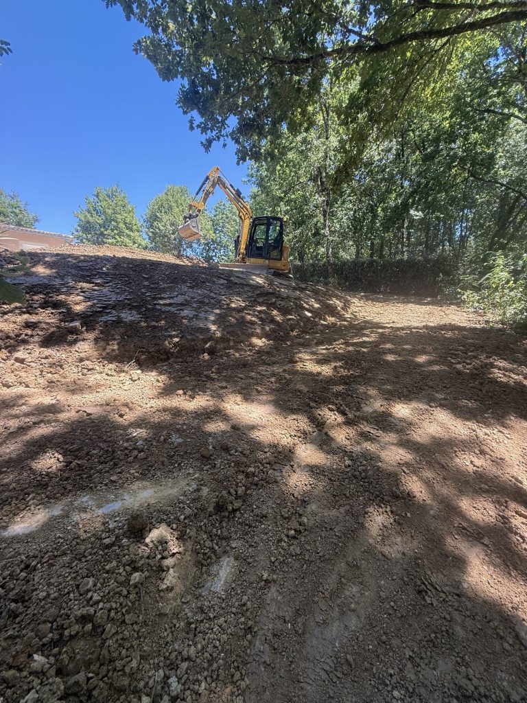 Mini-pelle Kubota U27-4 avec tiltrotateur Steelwrist — 2GTP