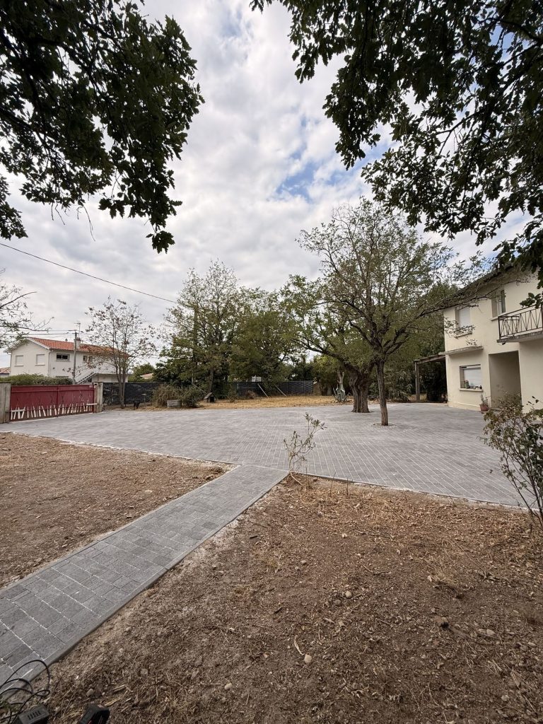 Réalisation 2GTP — aménagement extérieur